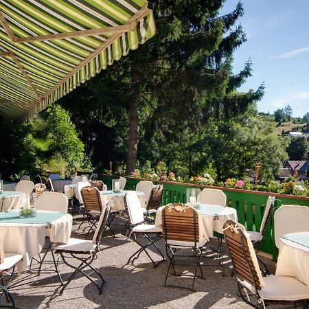 Flair-Hotel Waldfrieden Oberweißbach Esterno foto