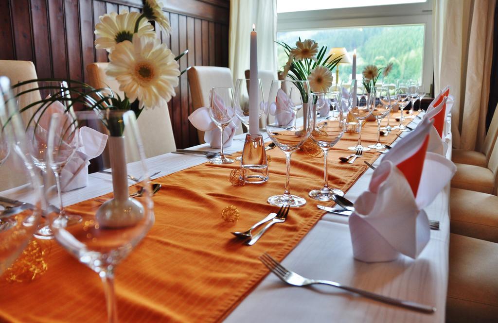 Flair-Hotel Waldfrieden Oberweißbach Esterno foto
